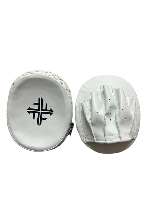 MAN FIGHT LEATHER FOCUS MITTS