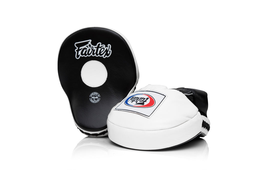 FAIRTEX PUNCH MITTS FMV9 THE ULTIMATE CONTOURED FOCUS
