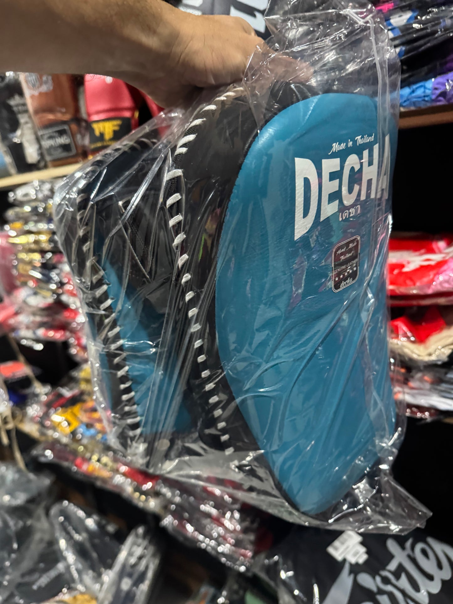 DECHA LEATHER KICK PADS DKPL12 SINGLE STRAP