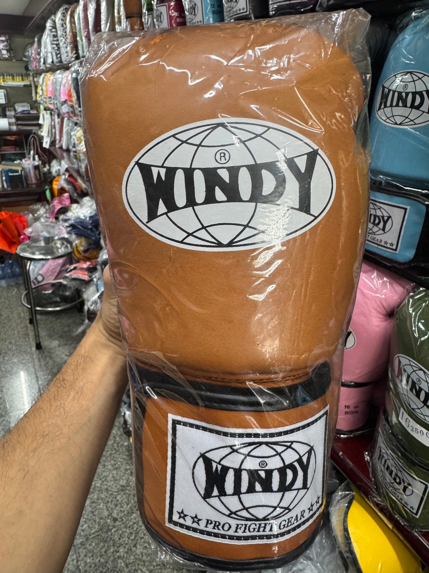 WINDY GLOVES BGVH LEATHER HOOK-AND-LOOP BOXING PROFESSIONAL CLASSIC