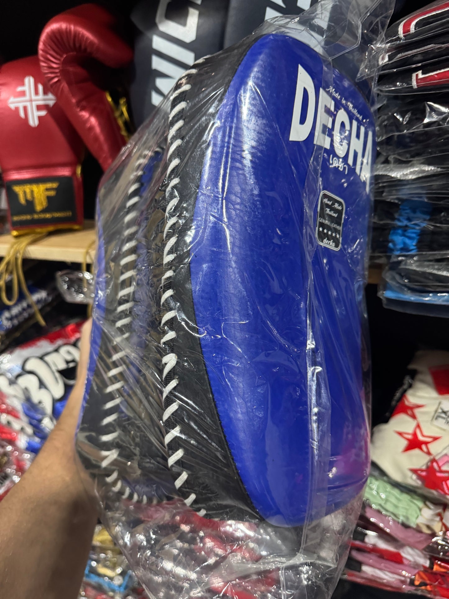 DECHA LEATHER KICK PADS DKPL12 SINGLE STRAP