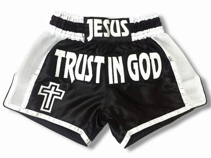 LUMPINEE SHORTS RETRO CHRISTMAS DAY REAL MUAY THAI PROFESSIONAL