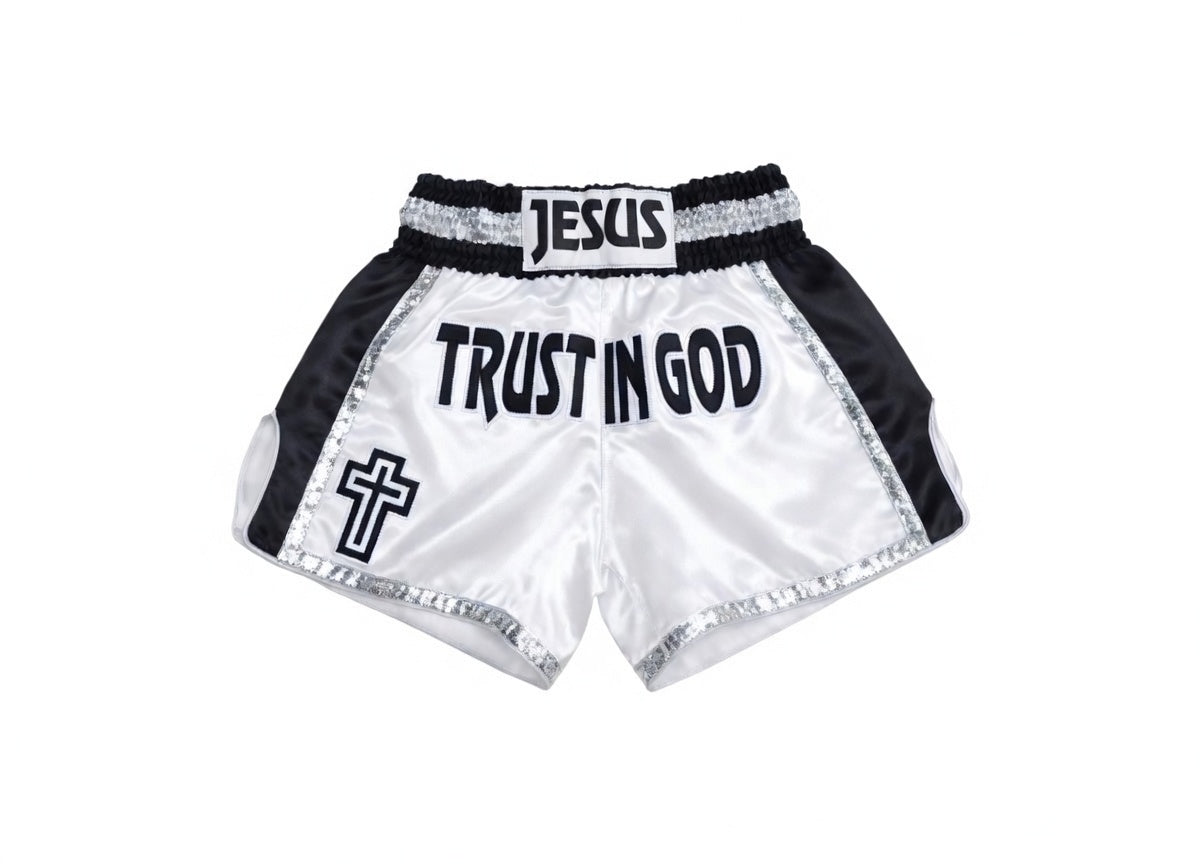 LUMPINEE SHORTS RETRO CHRISTMAS DAY REAL MUAY THAI PROFESSIONAL